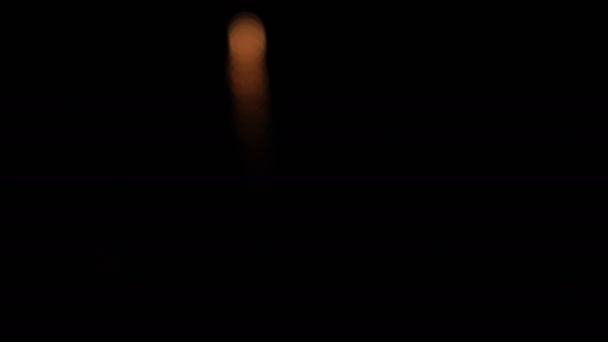 Феєрверк Боке позаду темне небо в Токіо Odaiba вночі — стокове відео