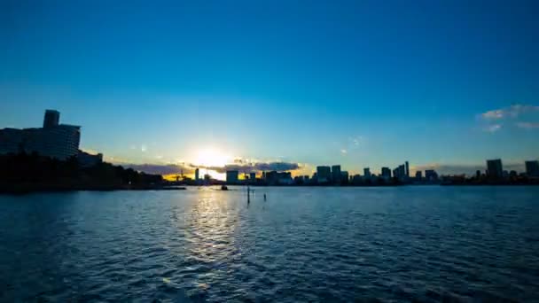 Atardecer timelapse en el área de la bahía de Tokio en Odaiba Tokio tiro ancho — Vídeo de stock