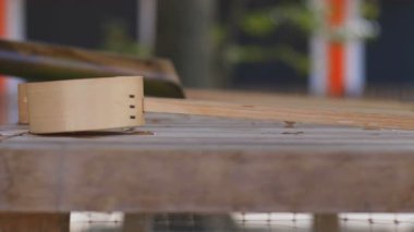 Japon geleneksel tapınağında arıtma çukur