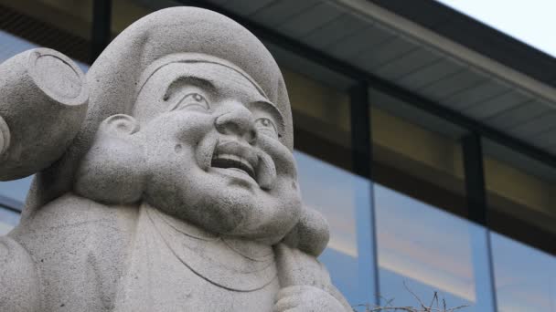 Статуя охоронця кута в Канда Shrine в Токіо — стокове відео