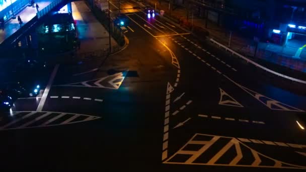 Sebuah tiLapse jalan di pusat kota di Osaka pada sudut malam yang tinggi — Stok Video