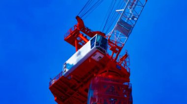 Tokyo 'da inşaat altında Hareketli vinçler bir zaman atlamalı