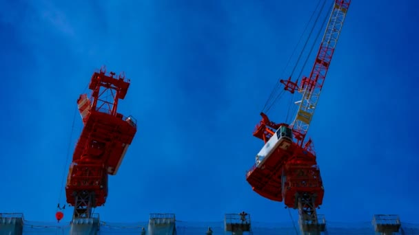 在东京正在建设中的起重机的一段时间 — 图库视频影像