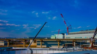 Tokyo'da yapım aşamasında vinçler bir timelapse