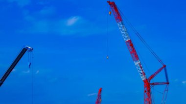 Tokyo'da yapım aşamasında vinçler bir timelapse