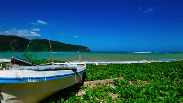 鹿儿岛岛库尼诺船附近的蓝色海滩的延时 — 图库视频影像
