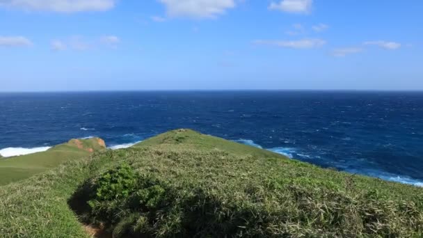 Cypel miyakozaki w pobliżu błękitnego oceanu w Amami Oshima Kagoshima — Wideo stockowe