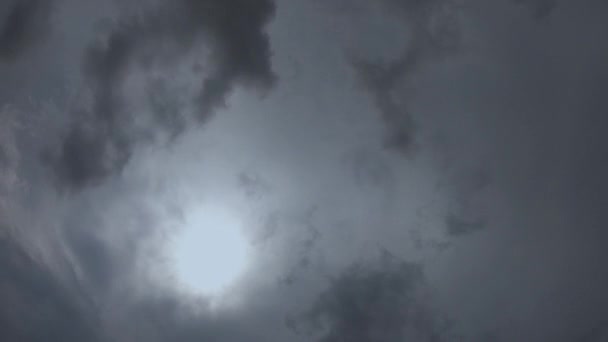 Une période de ciel nuageux diurne — Video