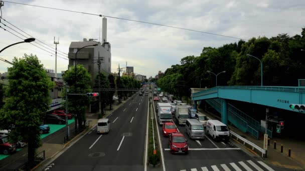 Downtown street at Kanpachi avenue in Tokyo daytime wide shot — Stock Video