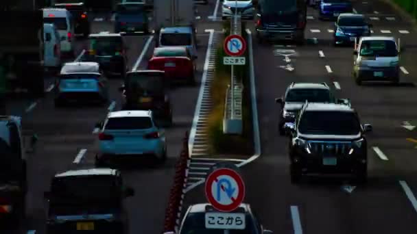 Timelapse ulicy samochodu na Kanpachi alei w Tokio dzienny szeroki strzał — Wideo stockowe