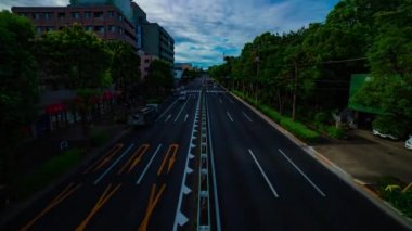 Tokyo 'da Kanpachi Bulvarı' ndaki otomobil sokağının zaman çizelgesi.