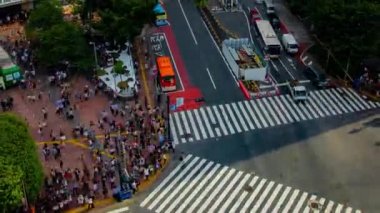 Tokyo yüksek açı geniş atış Shibuya geçişinde bir timelapse