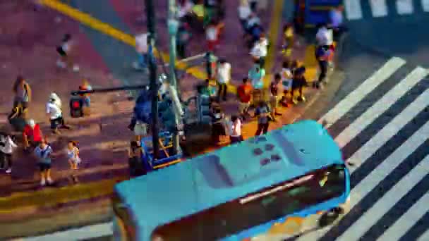 Un timelapse all'incrocio di Shibuya a Tokyo tiltshift ad alto angolo — Video Stock