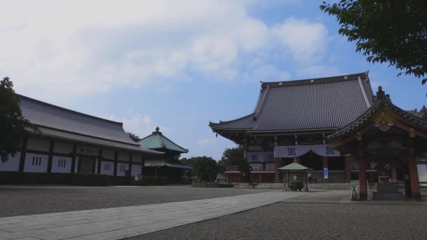 Main Temple på Ikegami honmonji Temple i Tokyo wide shot — Stockvideo
