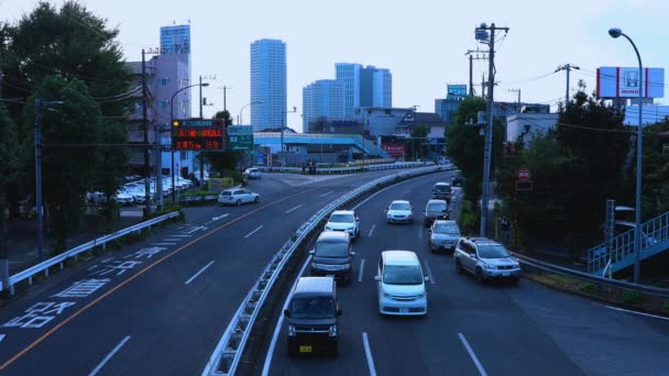 Uma rua no centro da cidade na avenida Kanpachi, em Tóquio. — Vídeo de Stock