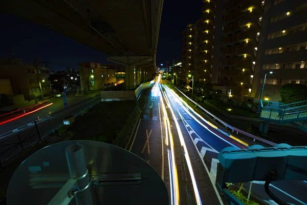 世田谷区の繁華街の夜通りワイドショット — ストック写真