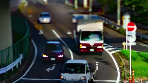 Tokyo gündüz tilt-shift Kanpachi caddesinde şehir caddesi bir timelapse — Stok video