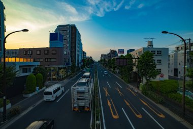 Tokyo gündüz geniş atış Kanpachi caddesinde bir şehir sokak