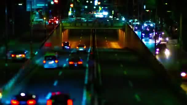 Sebuah malam tiLapse dari jalan kota di pusat kota di Setagaya Tokyo tiltshift — Stok Video
