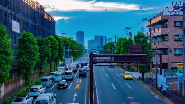 Een timelapse van Downtown Street op Kanpachi Avenue in Tokio overdag breed schot — Stockvideo