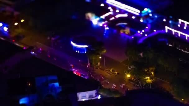 Sebuah malam tiLapse kemacetan lalu lintas miniatur di Ho Chi Minh Vietnam Sudut tinggi titshift — Stok Video