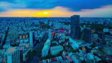 Ho Chi Minh yüksek açılı geniş açılı panoramik şehir manzarasının günbatımı zaman çizelgesi