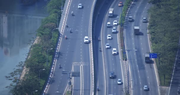 Un ingorgo alla città trafficata di Ho Chi Minh alto angolo lungo tiro — Video Stock