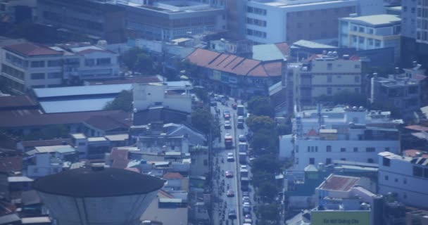 Un ingorgo alla città trafficata di Ho Chi Minh alto angolo lungo tiro — Video Stock