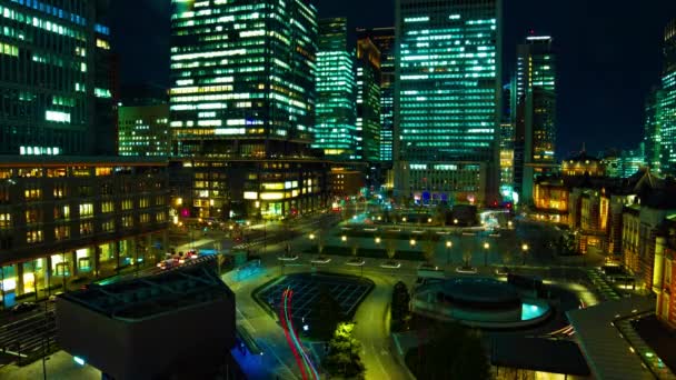 Zeitraffer des Stadtbildes in der Stadt vor dem Tokioter Bahnhof — Stockvideo