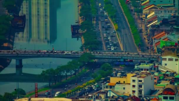 Ένα timelapse της κυκλοφορίας μαρμελάδα στην πολυσύχναστη πόλη στο Ho Chi Minh υψηλή γωνία μακρινή κλίση — Αρχείο Βίντεο