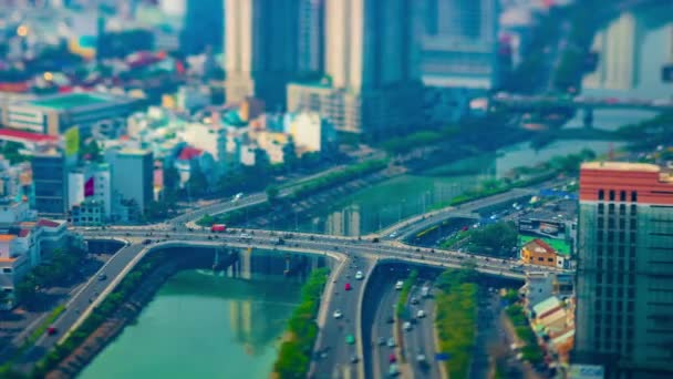 Včas miniaturní dopravní zácpa v rušném městě v Ho Či Minově vysokém úhlu pánve — Stock video