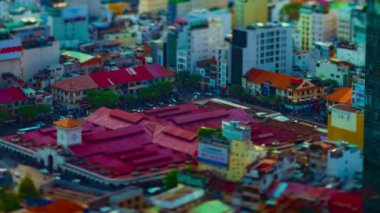 Ho Chi Minh Vietnam 'daki Ben Thanh pazarındaki minyatür caddenin zaman kayması.