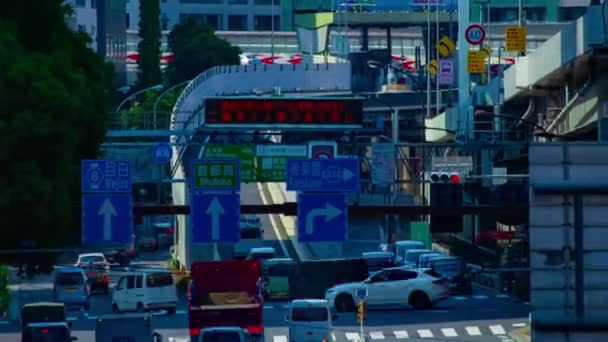 Timelapse śródmieścia ulica na Sotobori aleja w Tokio dzienny daleki strzał zoom — Wideo stockowe