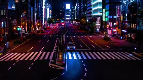 Un timelapse nocturne de la rue urbaine d'Aoyama panoramique — Video