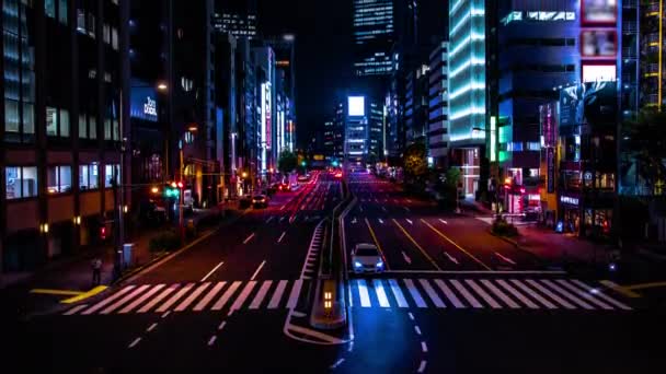 Ein nächtlicher Zeitraffer der urbanen Stadtstraße in Aoyama — Stockvideo