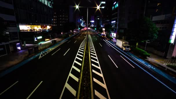 Ночной хронометраж городской улицы в Аояме — стоковое видео