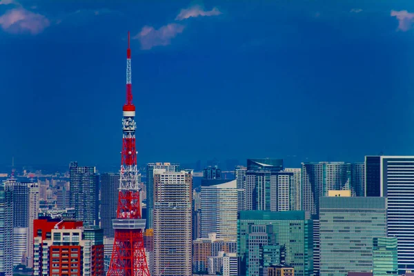 Tokyo 'daki Roppongi bölgesinde Tokyo kulesi yüksek açılı çekim yapıyor. — Stok fotoğraf