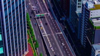 Tokyo 'nun şehir merkezindeki otobandaki trafik sıkışıklığının zamanlaması