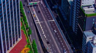 Tokyo 'nun şehir merkezindeki otoyolda trafik sıkışıklığının zamanlaması.