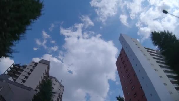 東京の下町の建物の動く街並み｜low angle — ストック動画