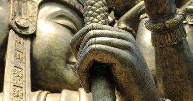 Ho Chi Minh 'deki Suoi Tien parkında 1000 kollu bir Merhamet Tanrıçası.