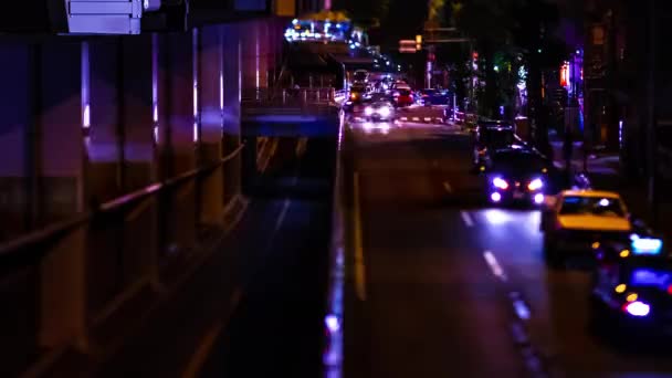 Un timelapse notturno della strada cittadina in miniatura a Tokyo tiltshift — Video Stock