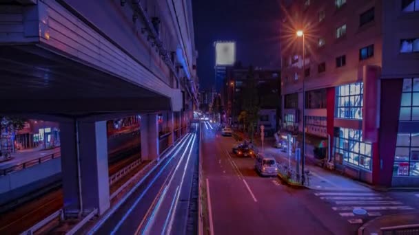 Μια νύχτα timelapse του δρόμου της πόλης στο Τόκιο ευρύ πλάνο κλίση — Αρχείο Βίντεο