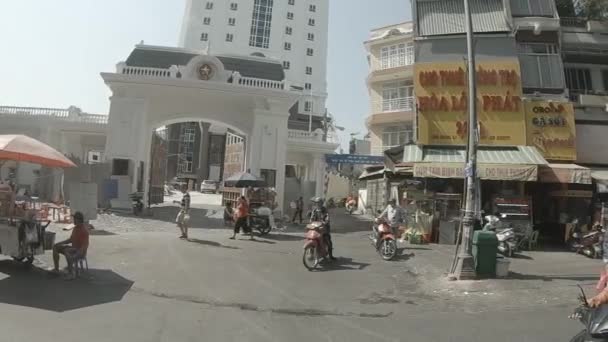 Spowolnienie korków w śródmieściu w Ho Chi Minh — Wideo stockowe