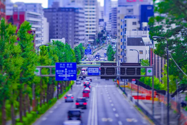 Uma paisagem urbana em miniatura na rua urbana em Tóquio tiltshift — Fotografia de Stock