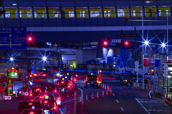 Een avond stedelijke stad straat in Shibuya Tokio gok — Stockfoto