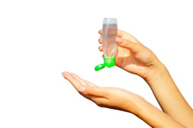 Tecrit edilmiş bir kadının ellerinde antiseptik bulundu.