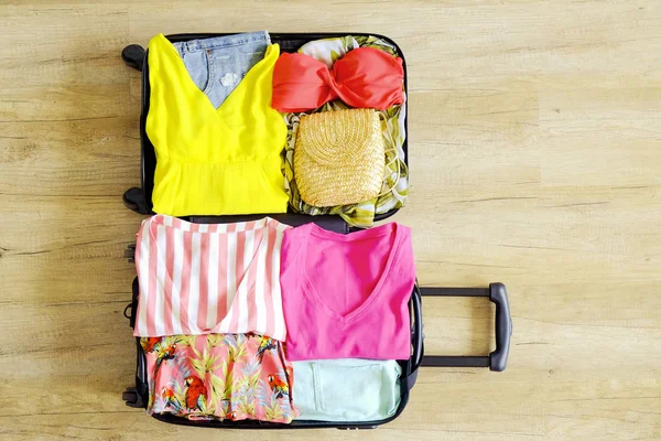 Open Suitcase Fully Packed Folded Women Clothing Accessories Floor Woman — Stock Photo, Image