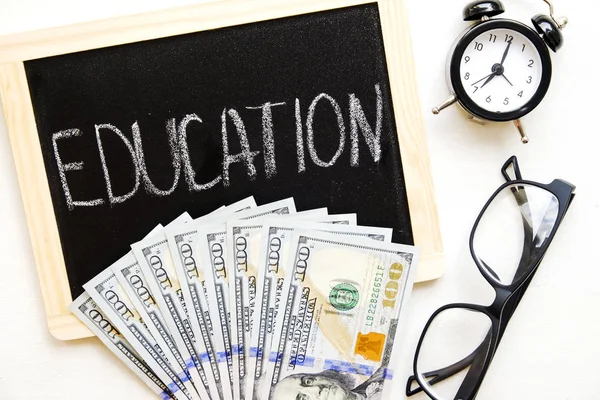 Pojęcie Kosztów Edukacji Wykształcenie Słowo Napisane Czarny Deska Kreda Hipster — Zdjęcie stockowe