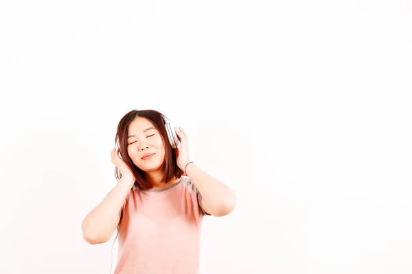 Esmer Saç Bob Saç Modeli Ile Güzel Asyalı Genç Kadın — Stok fotoğraf